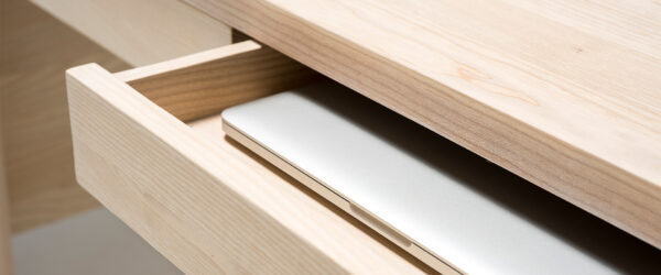 Bureau Primum, 120x60, frêne blanchi massif