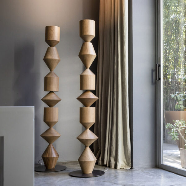 Lampadaire Costantina, Iroko massif, H.178 x D40cm