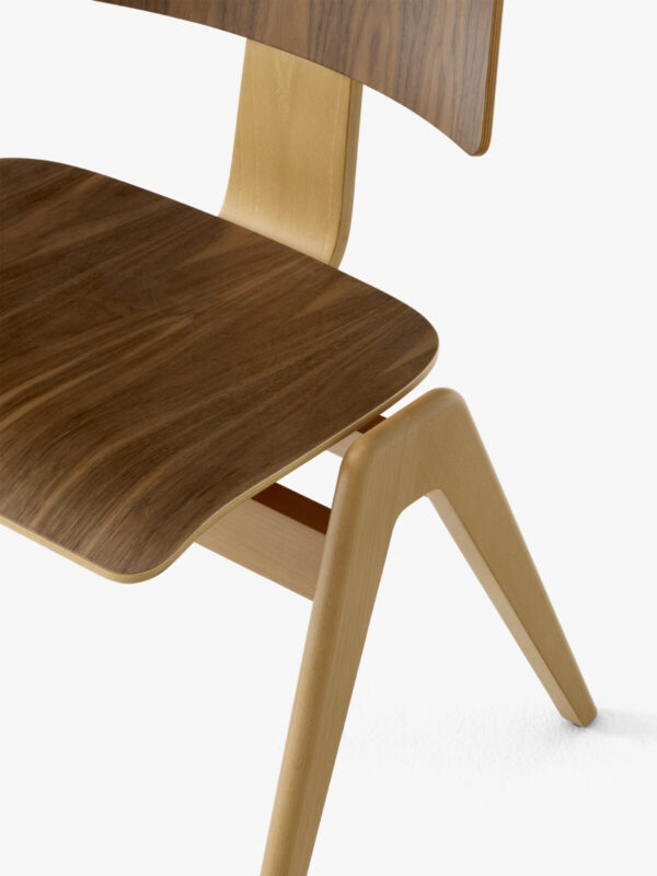 Chaise Daystak RD1, Hêtre et Noyer vernis