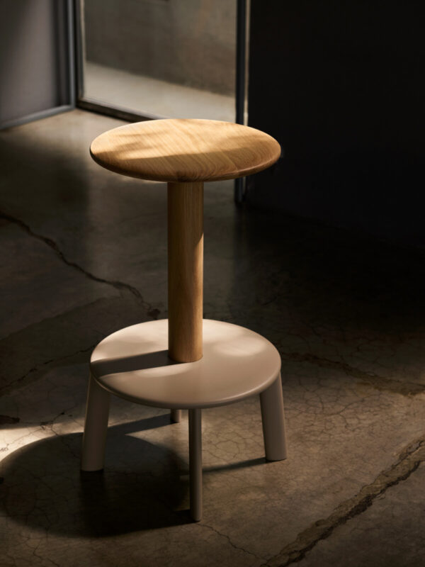 Tabouret Massif  AV39, Chêne & Gris Beige  H.65 cm