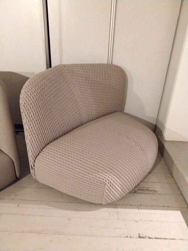 Botera LOW tissu chenille beige – Modèle d’exposition -60%