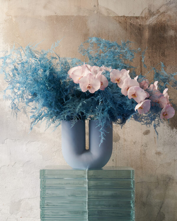 Kink Vase - h26 - Light blue