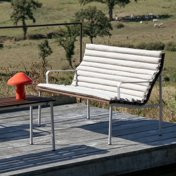 Traverse banc lounge avec accoudoirs