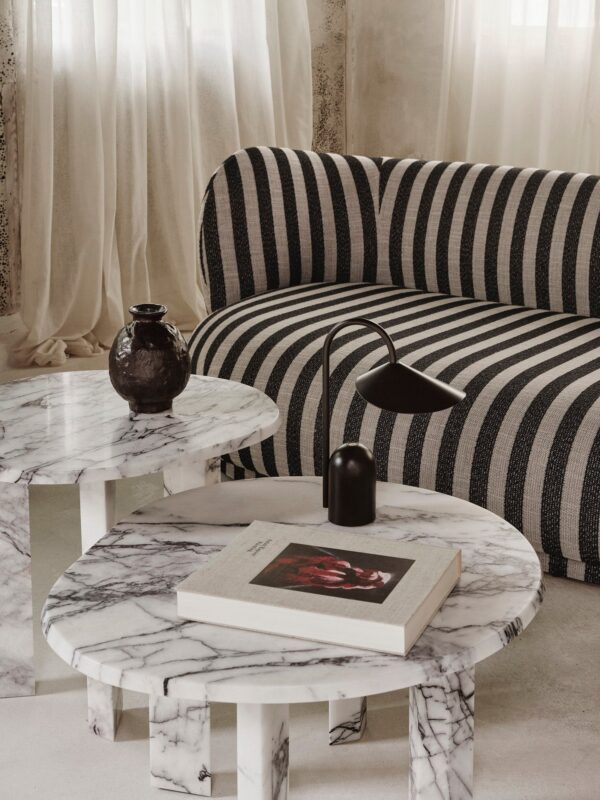 Taula Coffee Table - white marble – Modèle d'exposition -30%