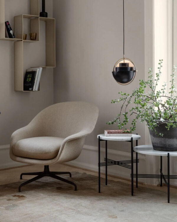 Fauteuil Bat, Assise pivotante, Velours – Modèle d'exposition -30%