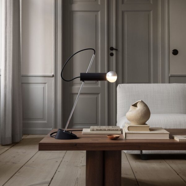Lampe de table Model 566, Noir