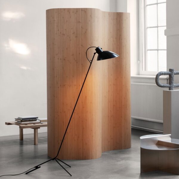 Lampadaire VV Cinquanta, Structure noire, abat-jour noir