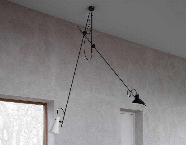 Suspension VV Cinquanta ,Structure noire, abat-jour blanc et noir